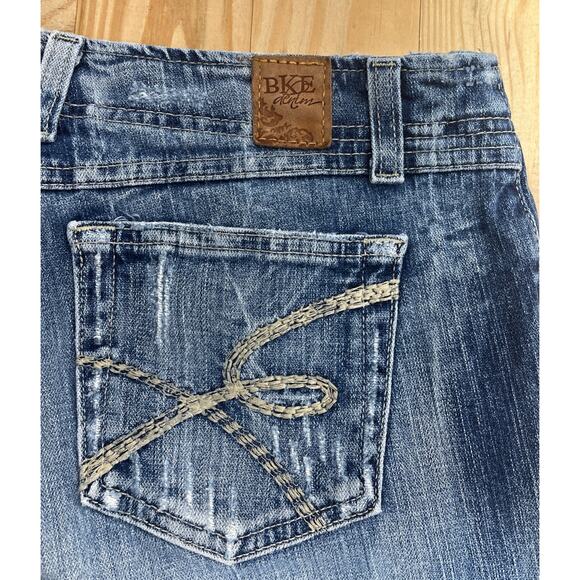 BKE Buckle Lily Denim Capri Jeans Womens Size 35x23 Stretch Blue Denim - Picture 5 of 7